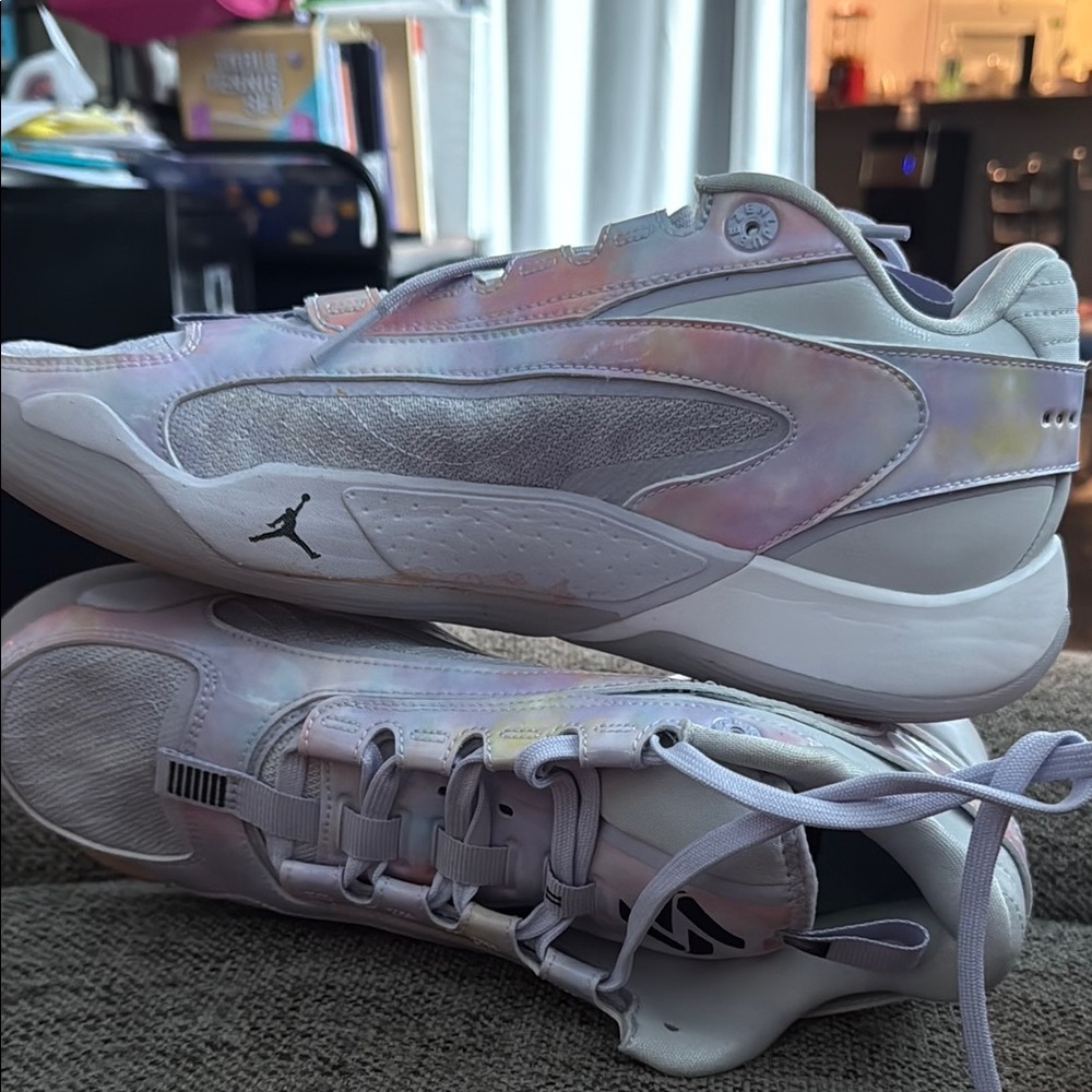 Jordan Athletic Shoes - White and Silver